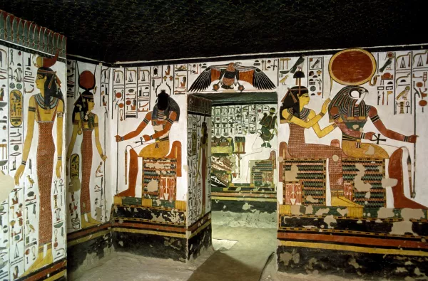 Antechamber of the tomb of Nefertari, first Great Royal Wife of Ramses II, circa 1290-1255 BC, Valley of the Queens, Luxor © akg / Science Photo Library